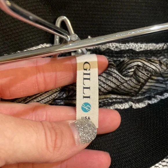 Gilli black and white patterned pencil skirt - Picture 3 of 3